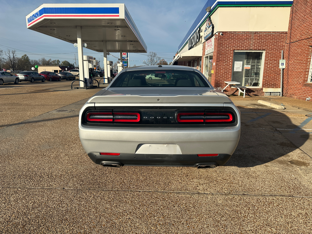 Dodge Challenger SXT RWD 2021
