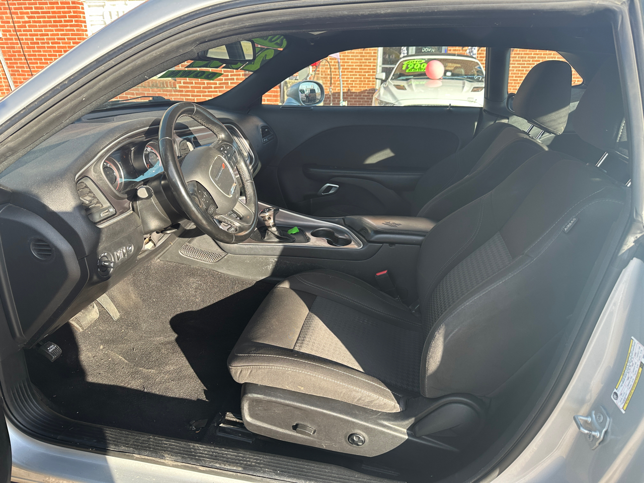 Dodge Challenger SXT RWD 2021