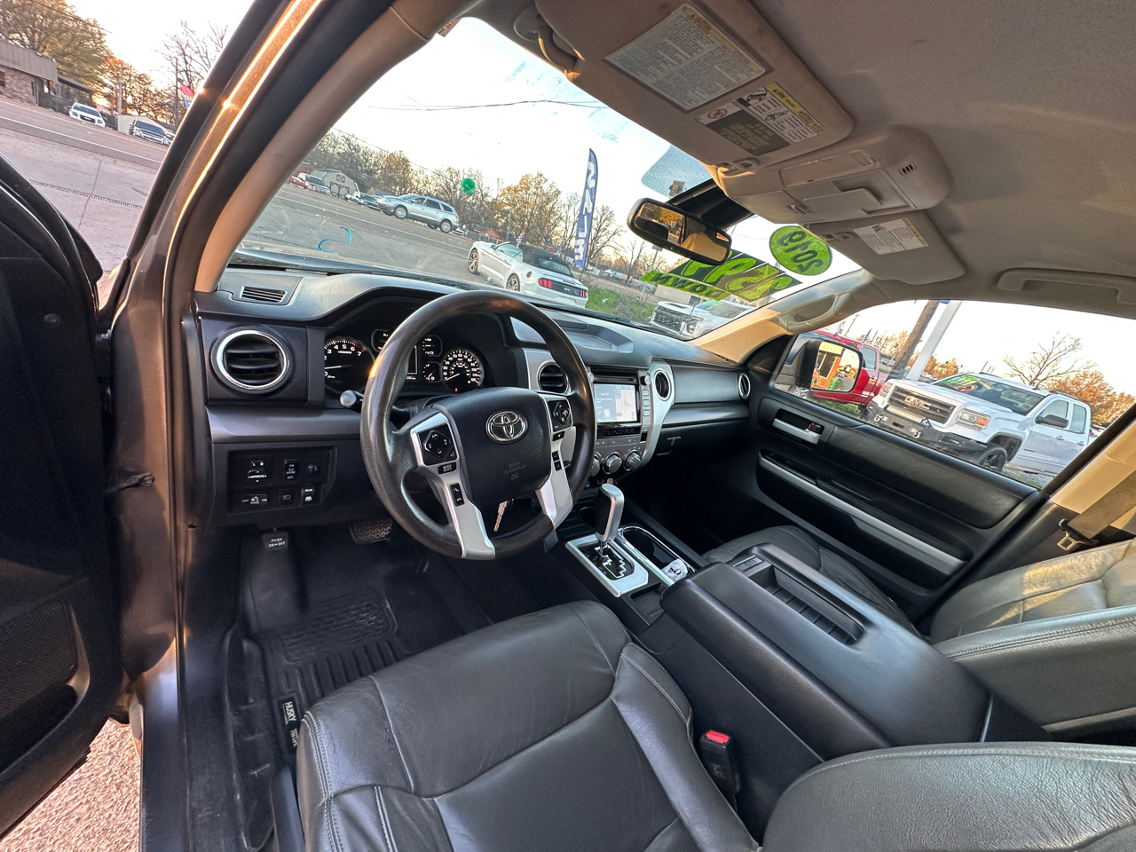 Toyota Tundra 4WD SR5 CrewMax 5.5' Bed 5.7L FFV (Natl) 2019