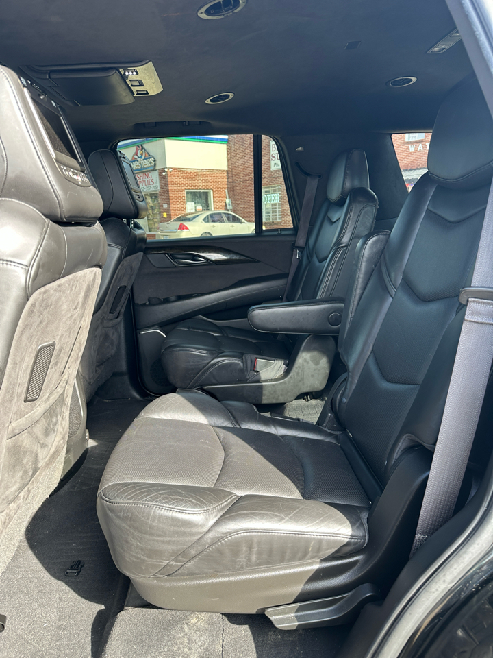 Cadillac Escalade 4WD 4dr Platinum 2017