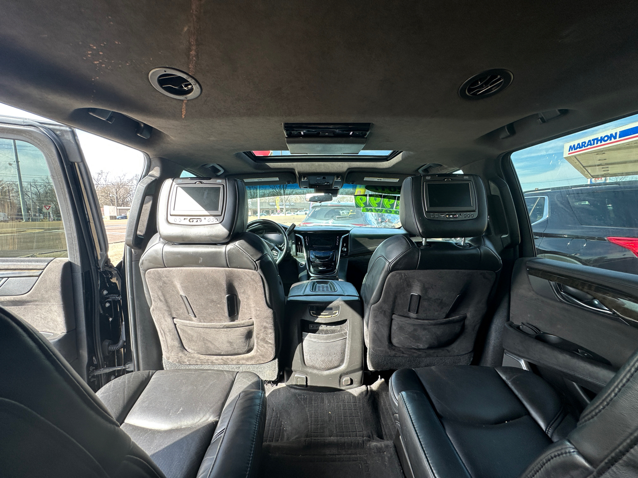 Cadillac Escalade 4WD 4dr Platinum 2017