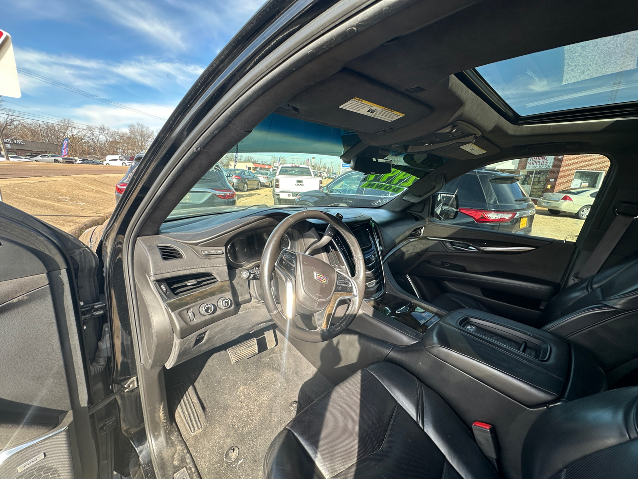 Cadillac Escalade 4WD 4dr Platinum 2017