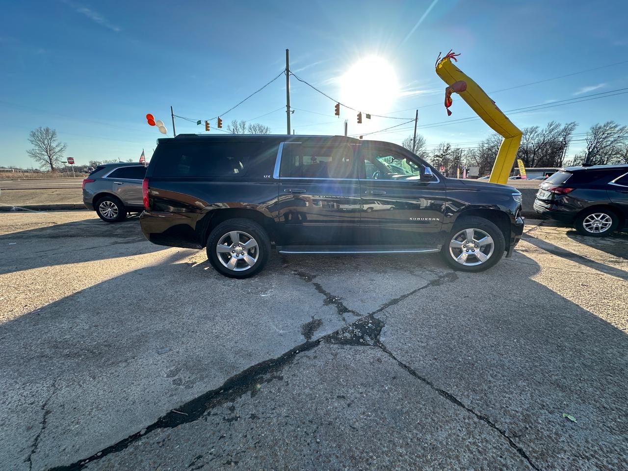 Chevrolet Suburban 2WD 4dr 1500 LTZ 2016