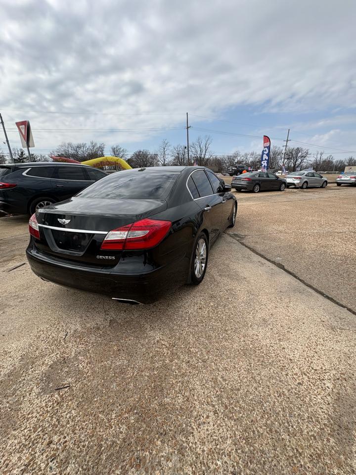 Hyundai Genesis 4dr Sdn V6 3.8L 2014