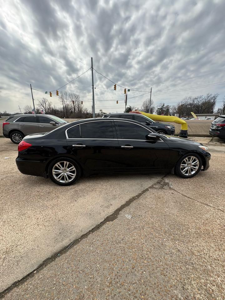 Hyundai Genesis 4dr Sdn V6 3.8L 2014