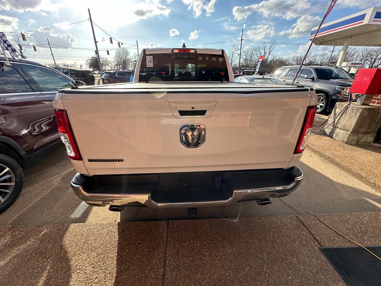 RAM 1500 Big Horn 4x2 Crew Cab 5'7" Box 2022