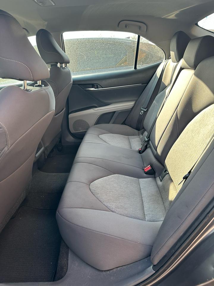 Toyota Camry LE Auto (Natl) 2021