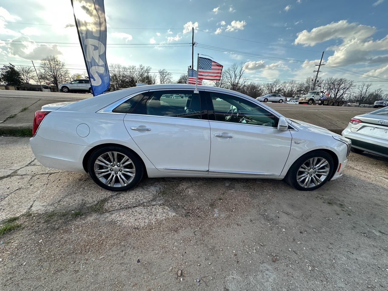 2019 Cadillac XTS 4dr Sdn Luxury AWD