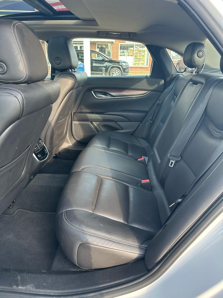 Cadillac XTS 4dr Sdn Luxury AWD 2019