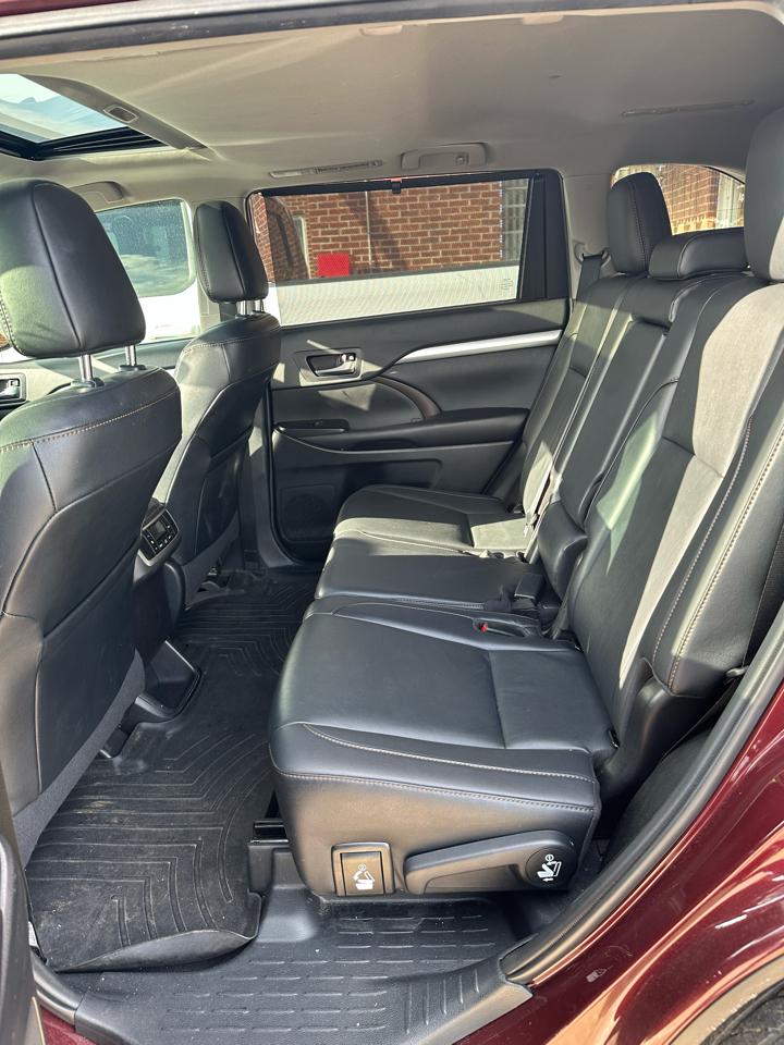 Toyota Highlander XLE V6 FWD (Natl) 2019