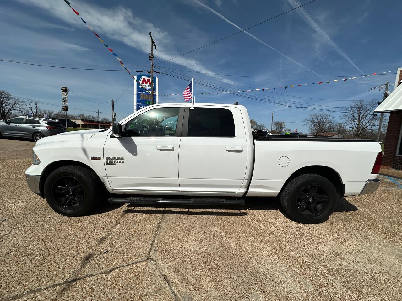 RAM 1500 Classic Big Horn 4x2 Crew Cab 6'4" Box 2019