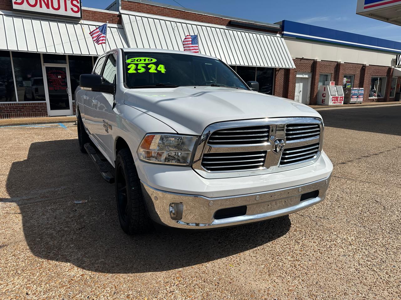 RAM 1500 Classic Big Horn 4x2 Crew Cab 6'4" Box 2019