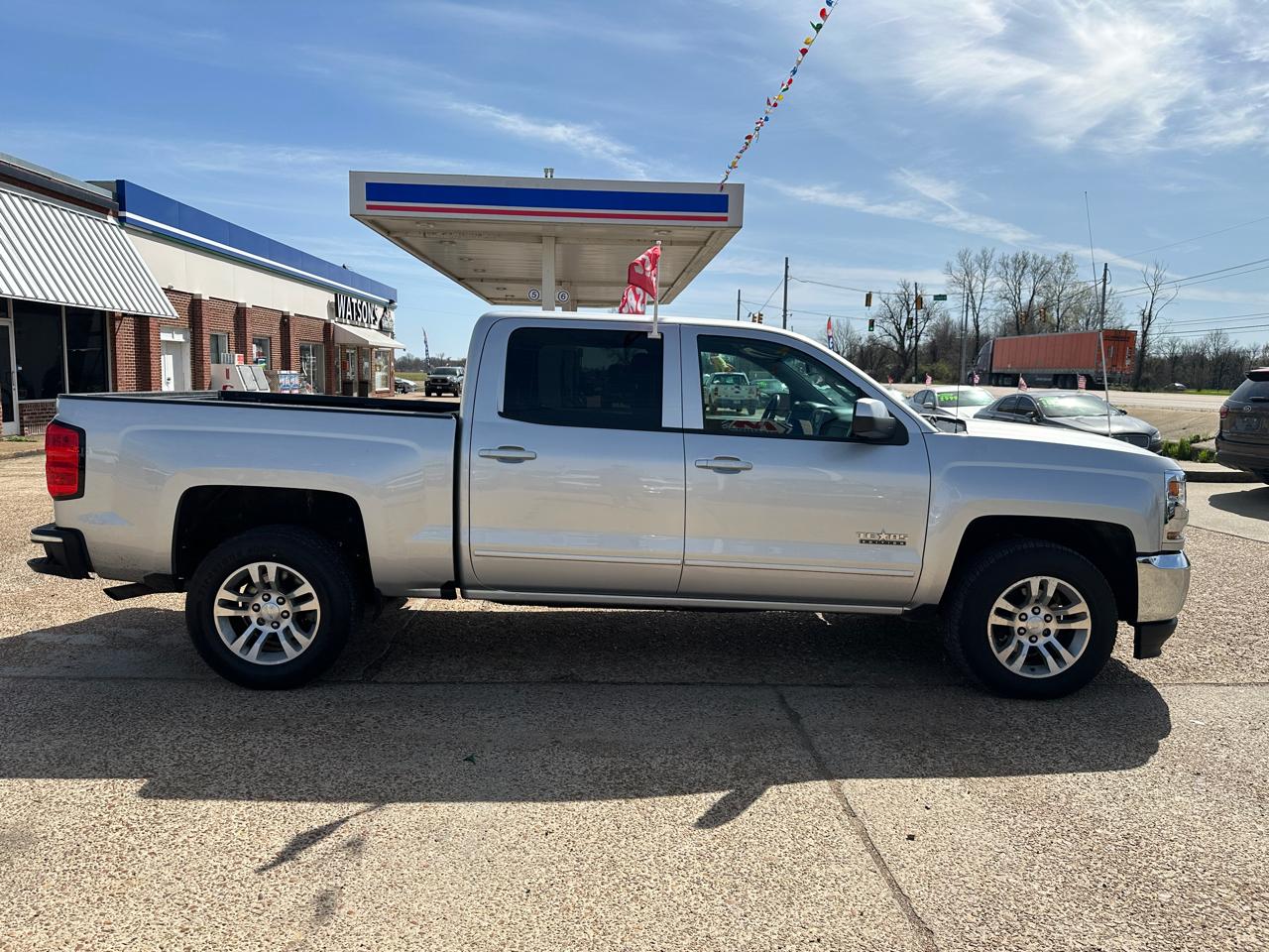 Chevrolet Silverado 1500 2WD Crew Cab 143.5" LT w/1LT 2018