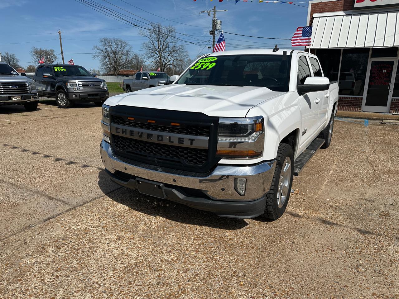 Chevrolet Silverado 1500 2WD Crew Cab 143.5" LT w/1LT 2017