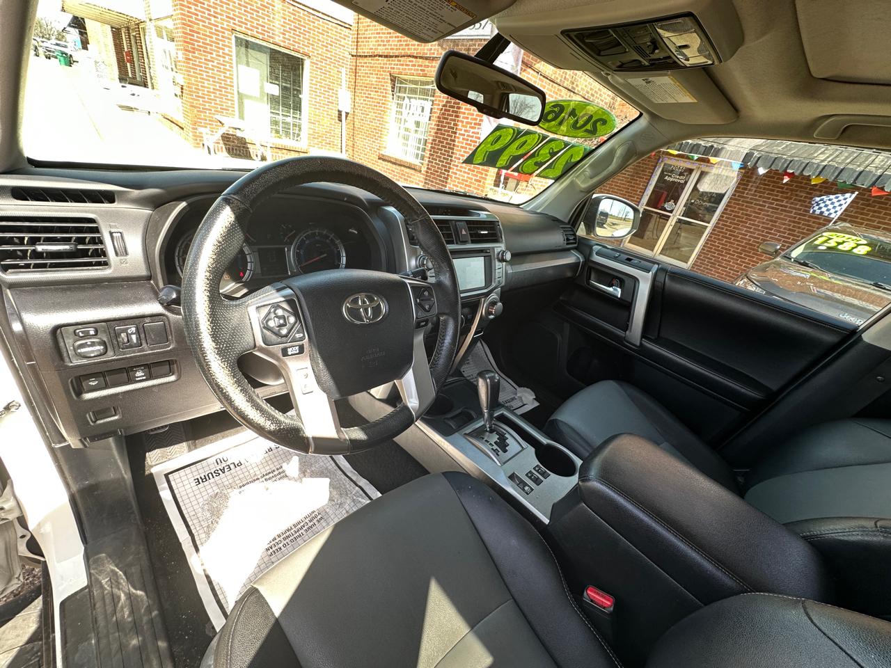 Toyota 4Runner RWD 4dr V6 SR5 Premium (Natl) 2016