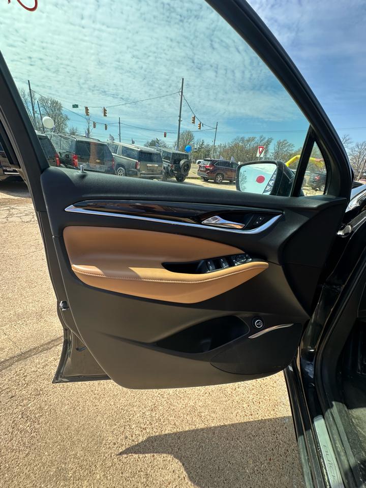 Buick Enclave FWD 4dr Essence 2018