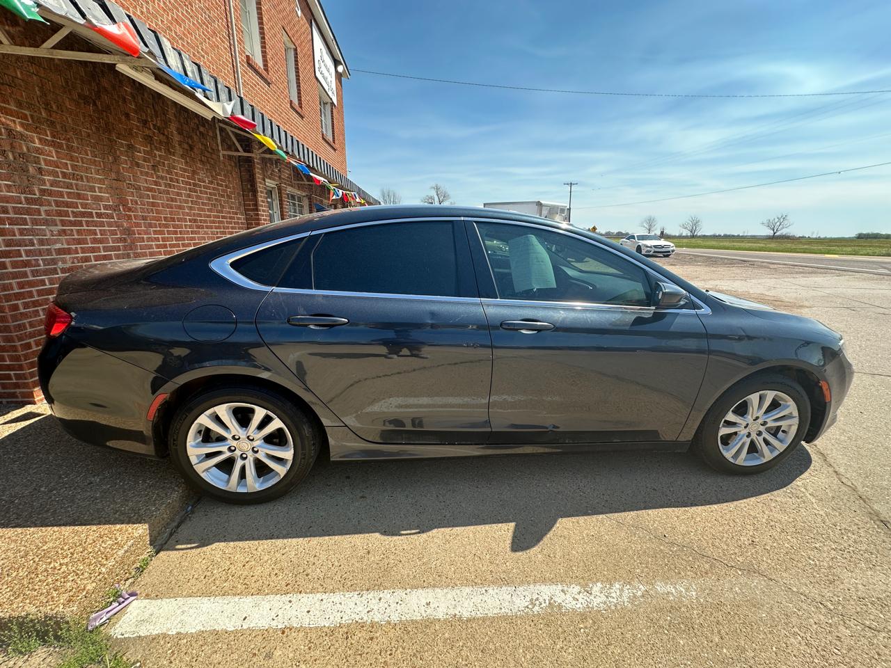 2017 Chrysler 200 Limited Platinum FWD