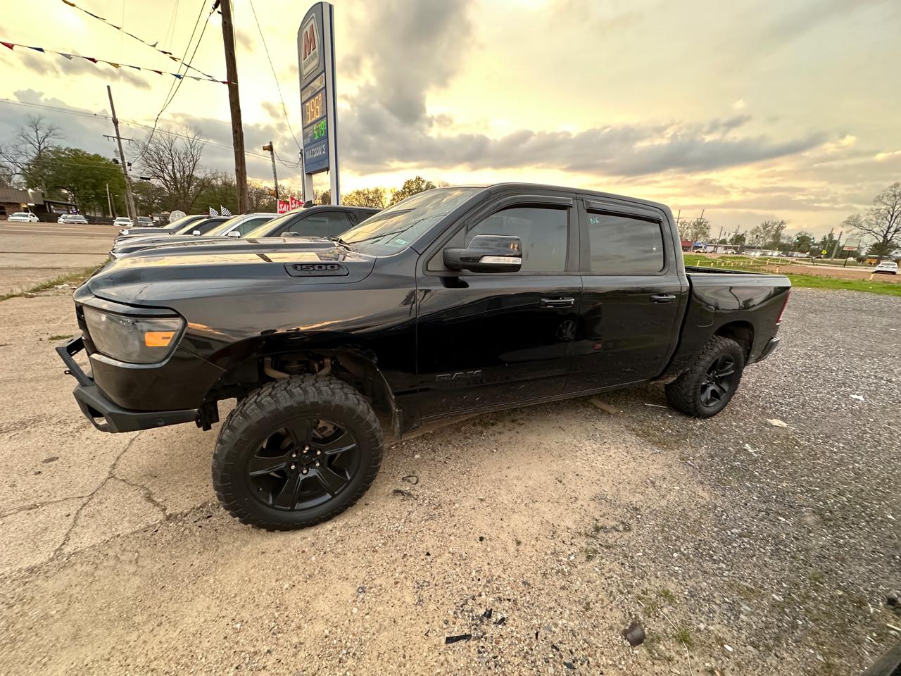 2020 RAM 1500 Big Horn 4x4 Crew Cab 5'7" Box