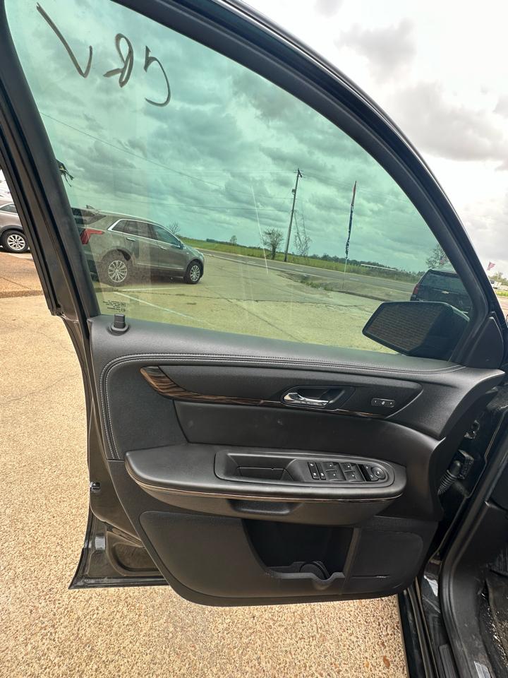 GMC Acadia AWD 4dr Denali 2016