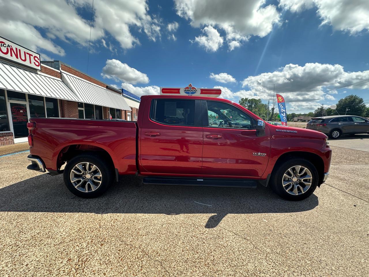 Chevrolet Silverado 1500 2WD Crew Cab 147" LT 2021