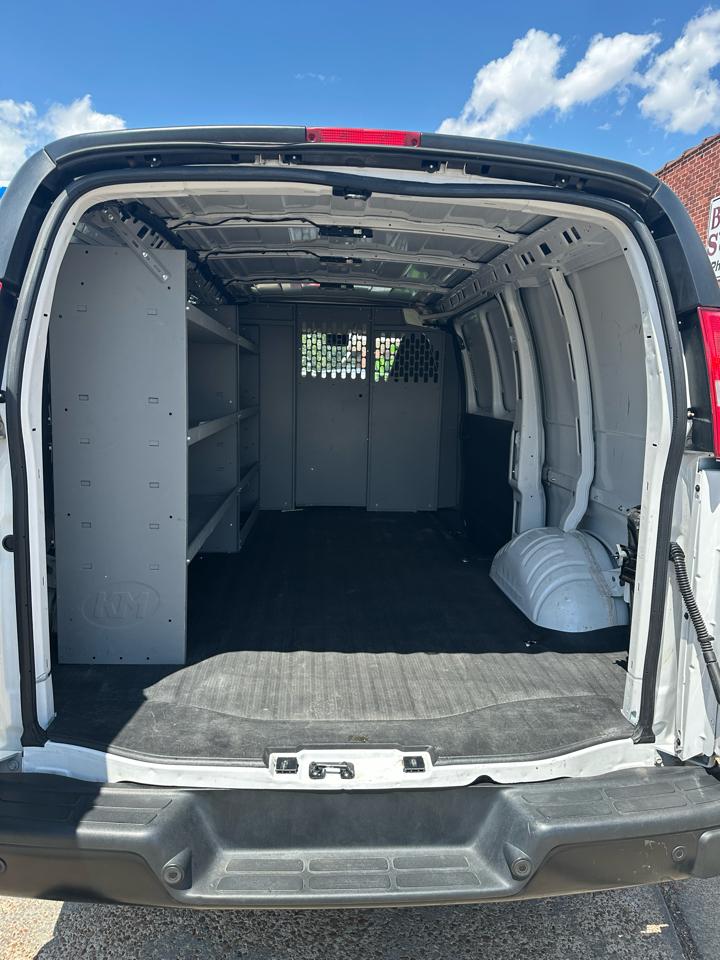 Chevrolet Express Cargo Van RWD 2500 135" 2021