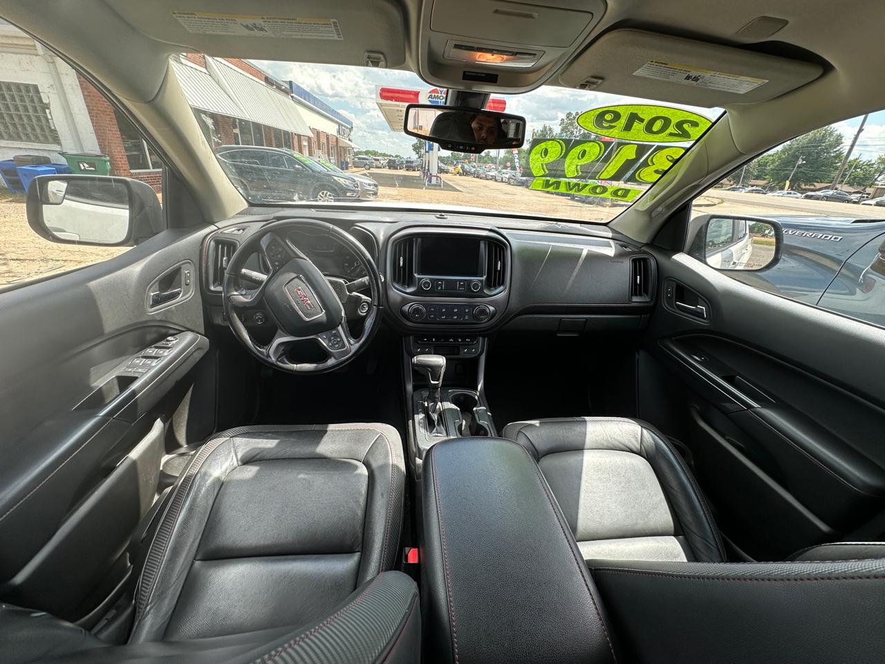 GMC Canyon 4WD Crew Cab 128.3" All Terrain w/Leather 2019