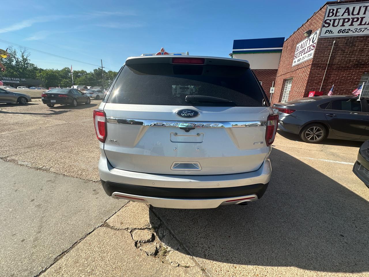 Ford Explorer XLT 4WD 2017