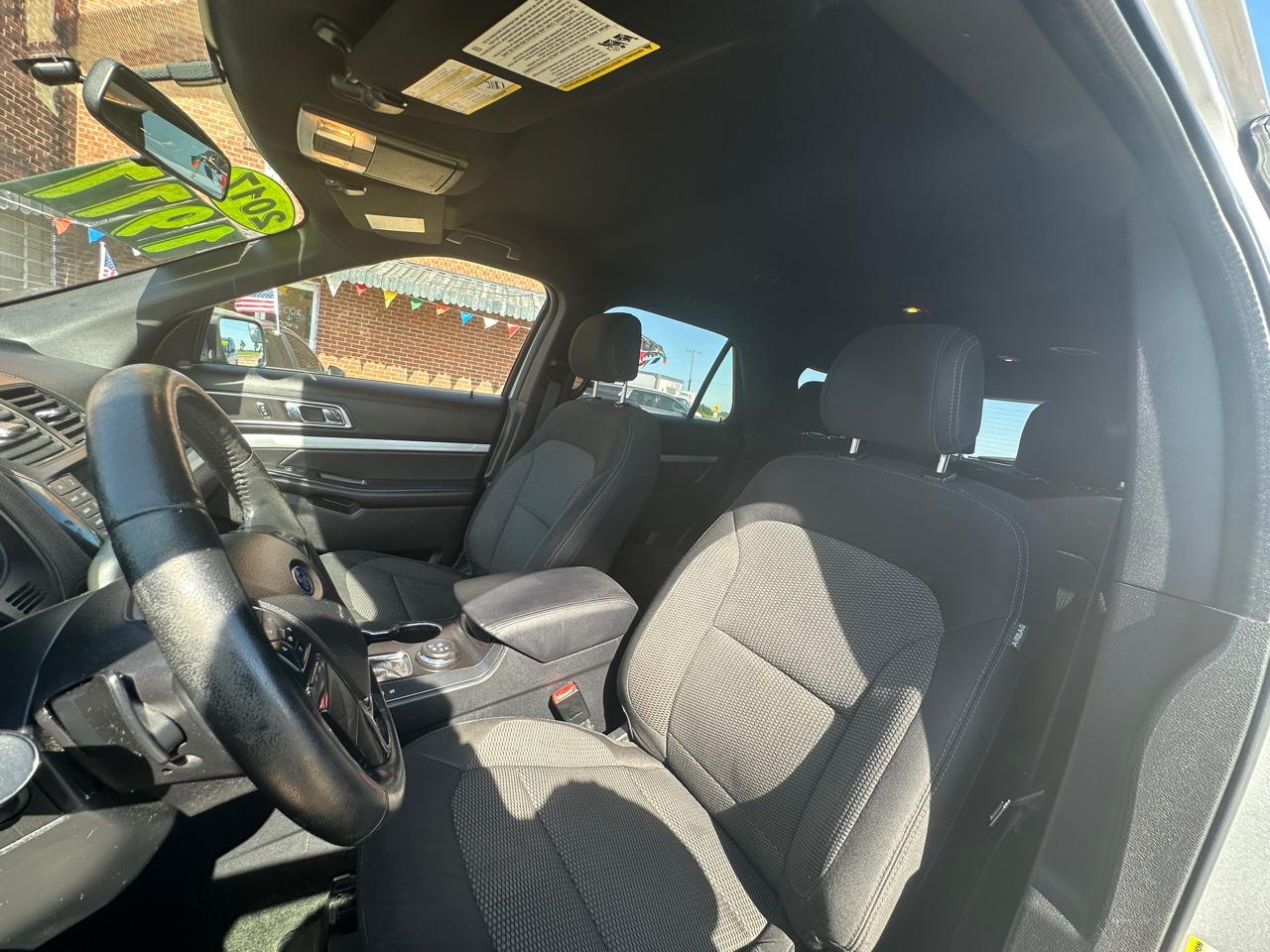 Ford Explorer XLT 4WD 2017