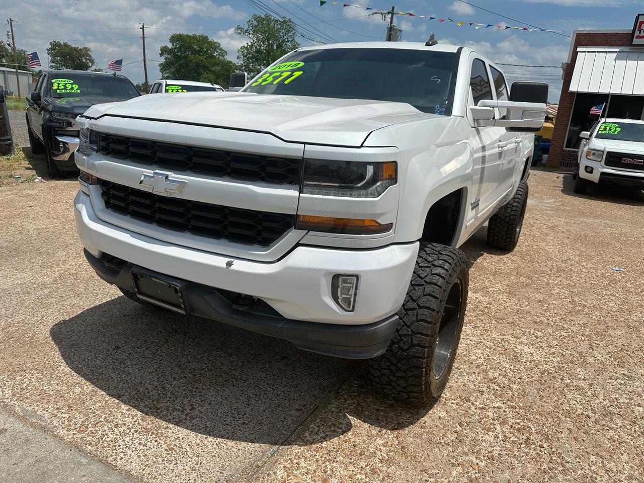 Chevrolet Silverado 1500 4WD Crew Cab 143.5" LT w/1LT 2018