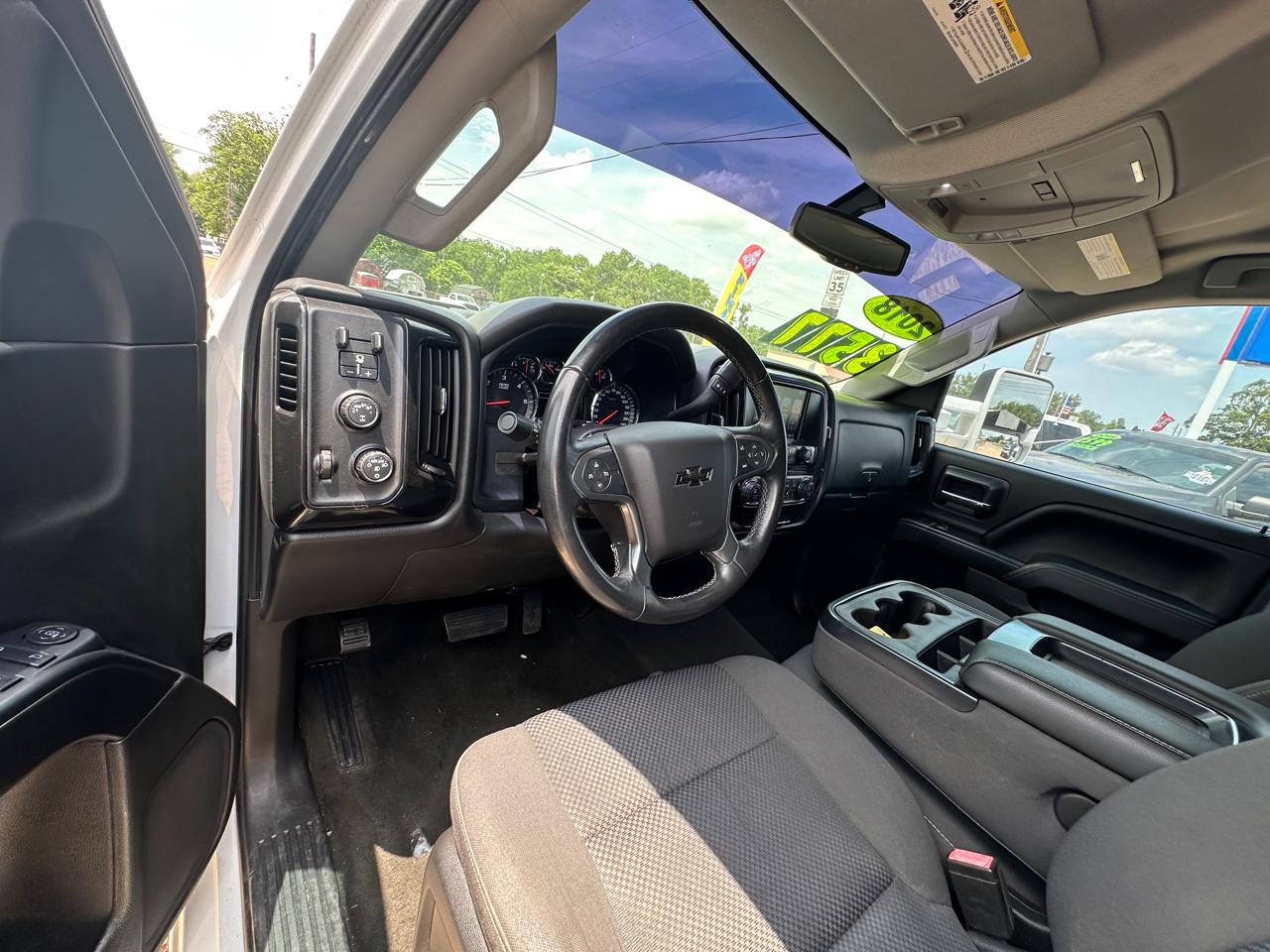 Chevrolet Silverado 1500 4WD Crew Cab 143.5" LT w/1LT 2018