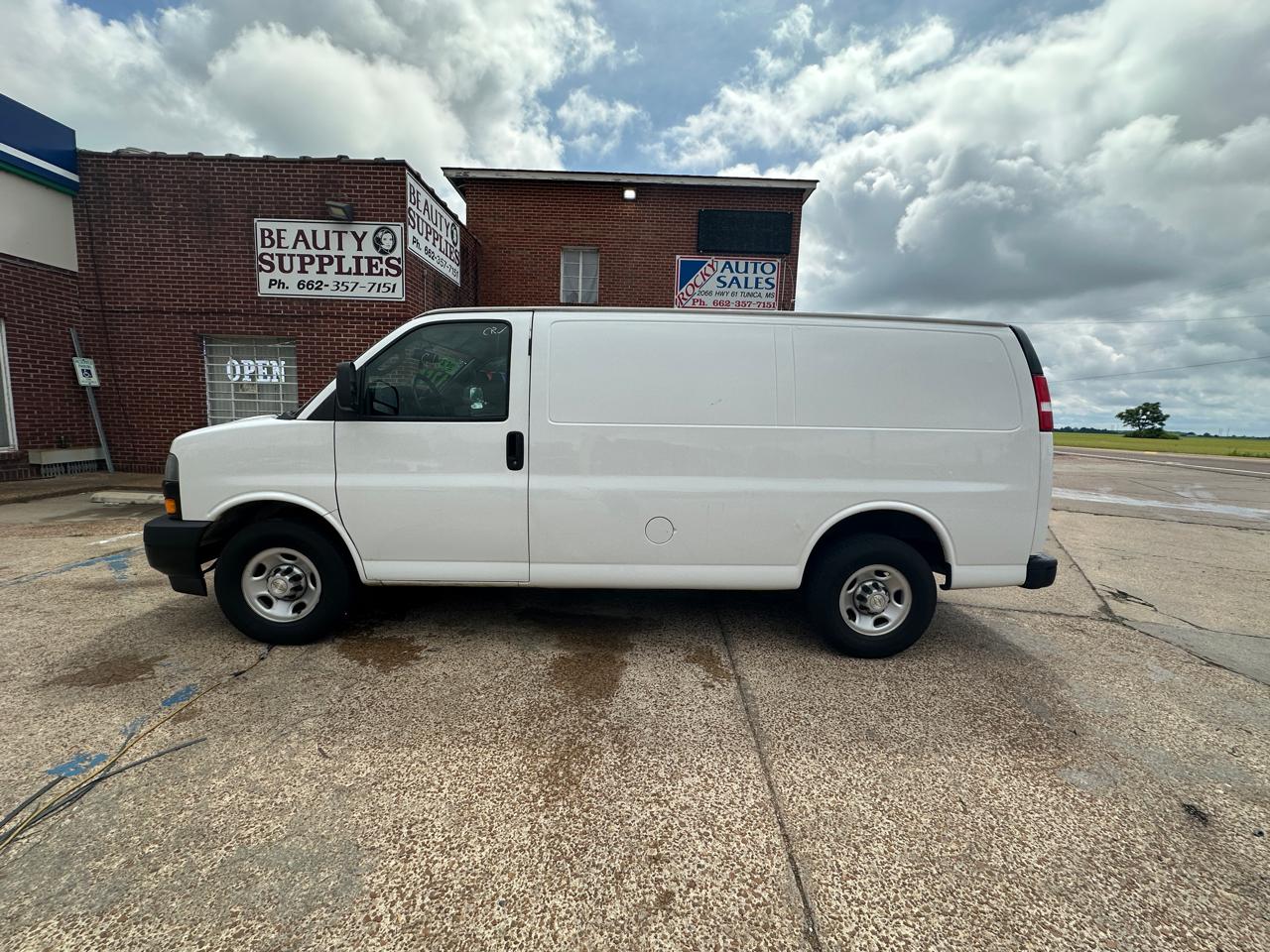 Chevrolet Express Cargo Van RWD 2500 135" 2021