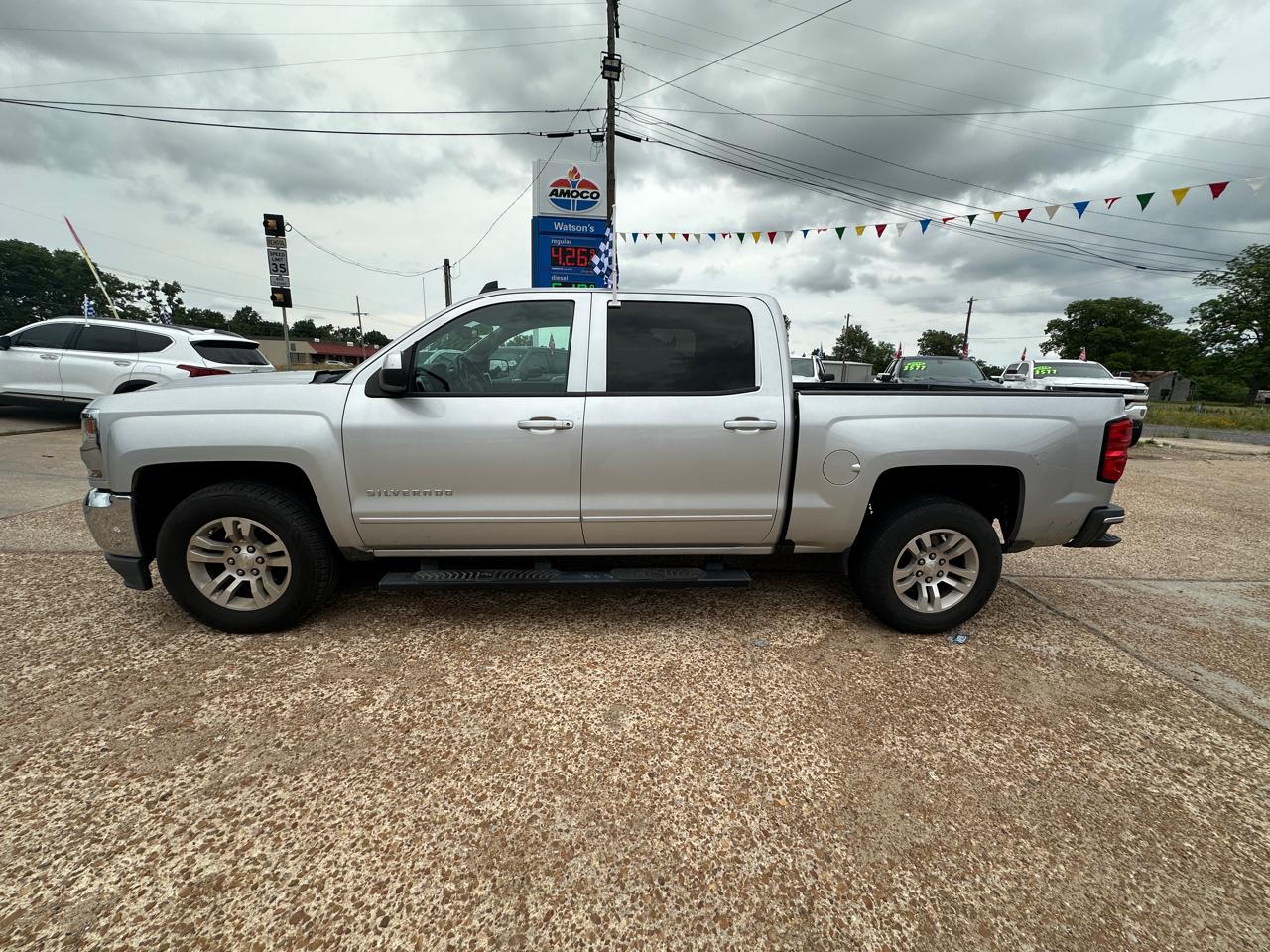 2017 Chevrolet Silverado 1500 2WD Crew Cab 143.5" LT w/1LT