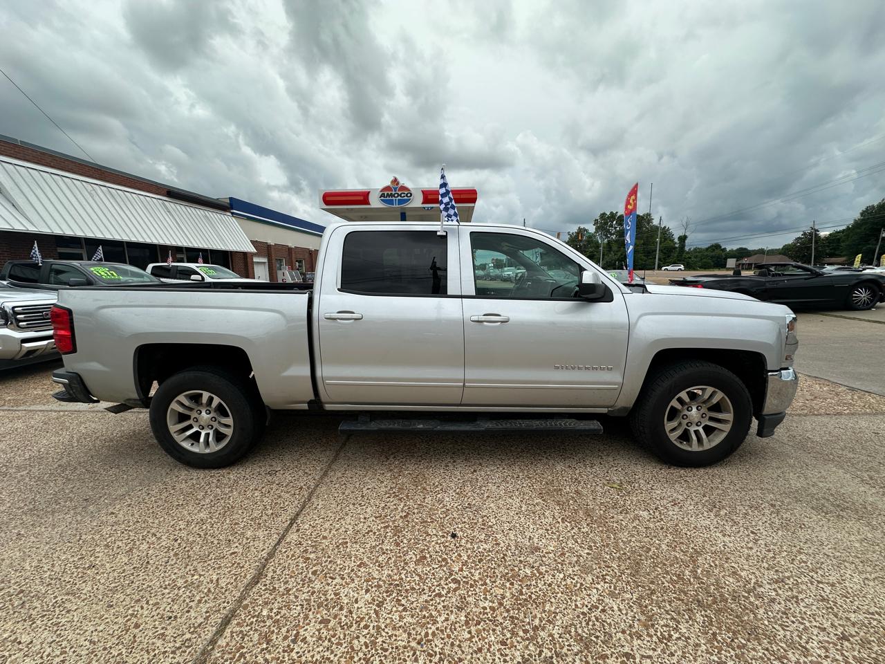 Chevrolet Silverado 1500 2WD Crew Cab 143.5" LT w/1LT 2017