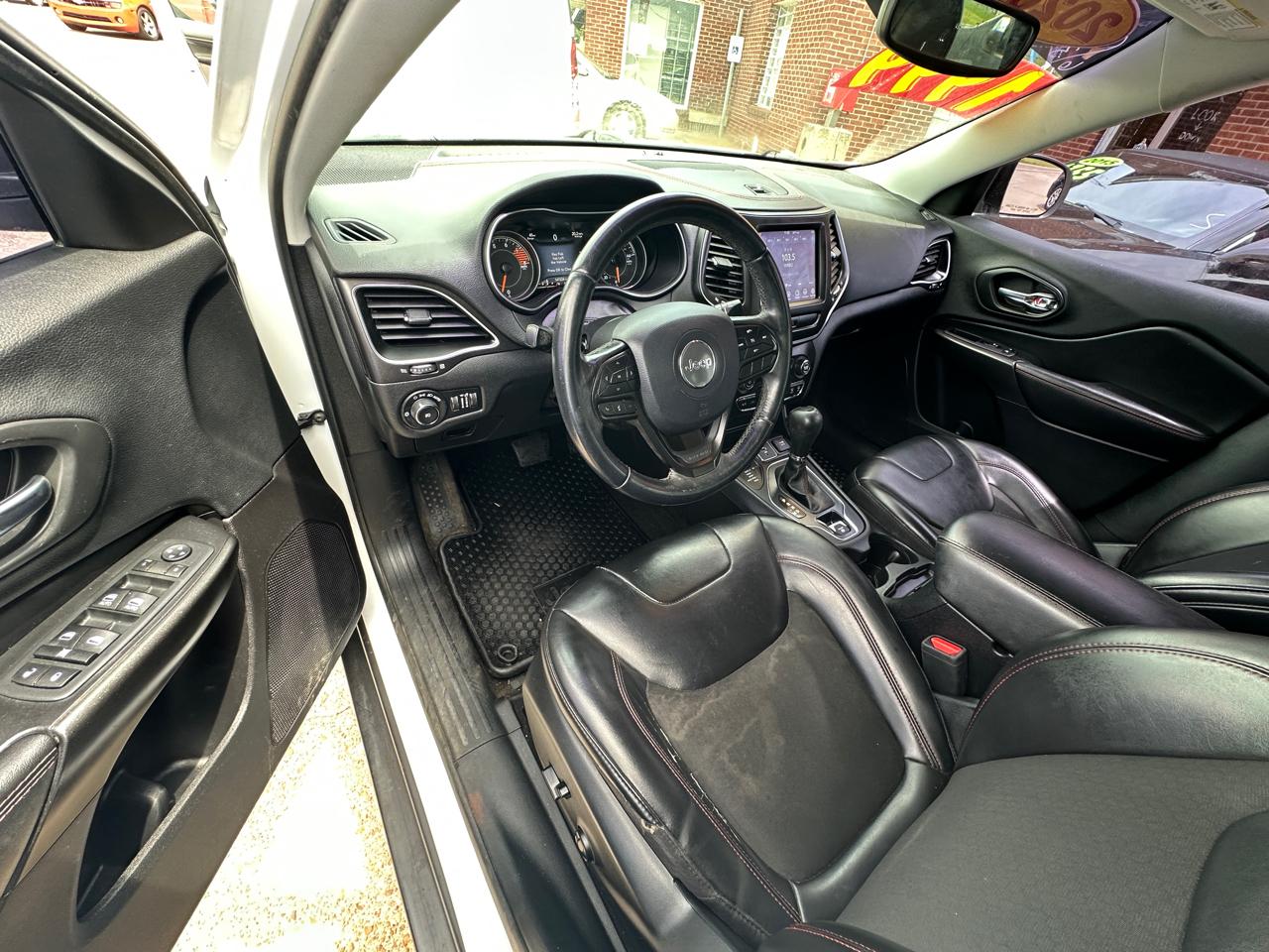 Jeep Cherokee Trailhawk 4x4 2020