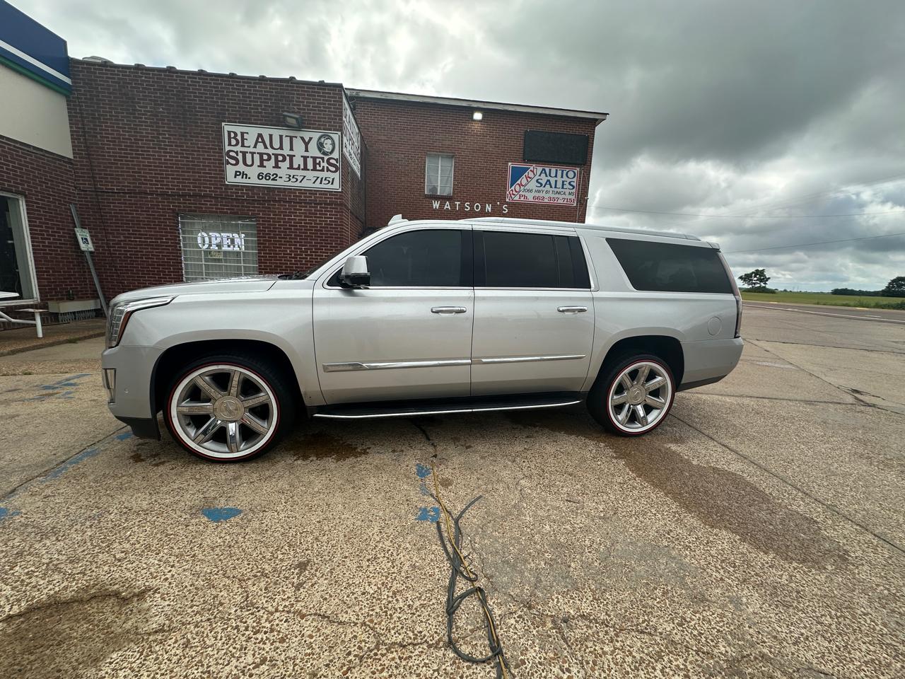 2017 Cadillac Escalade ESV 4WD 4dr Luxury