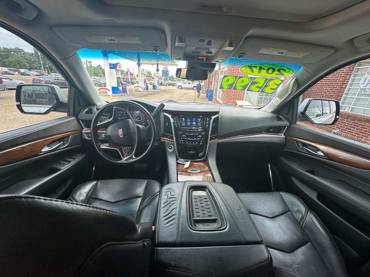 Cadillac Escalade ESV 4WD 4dr Luxury 2017