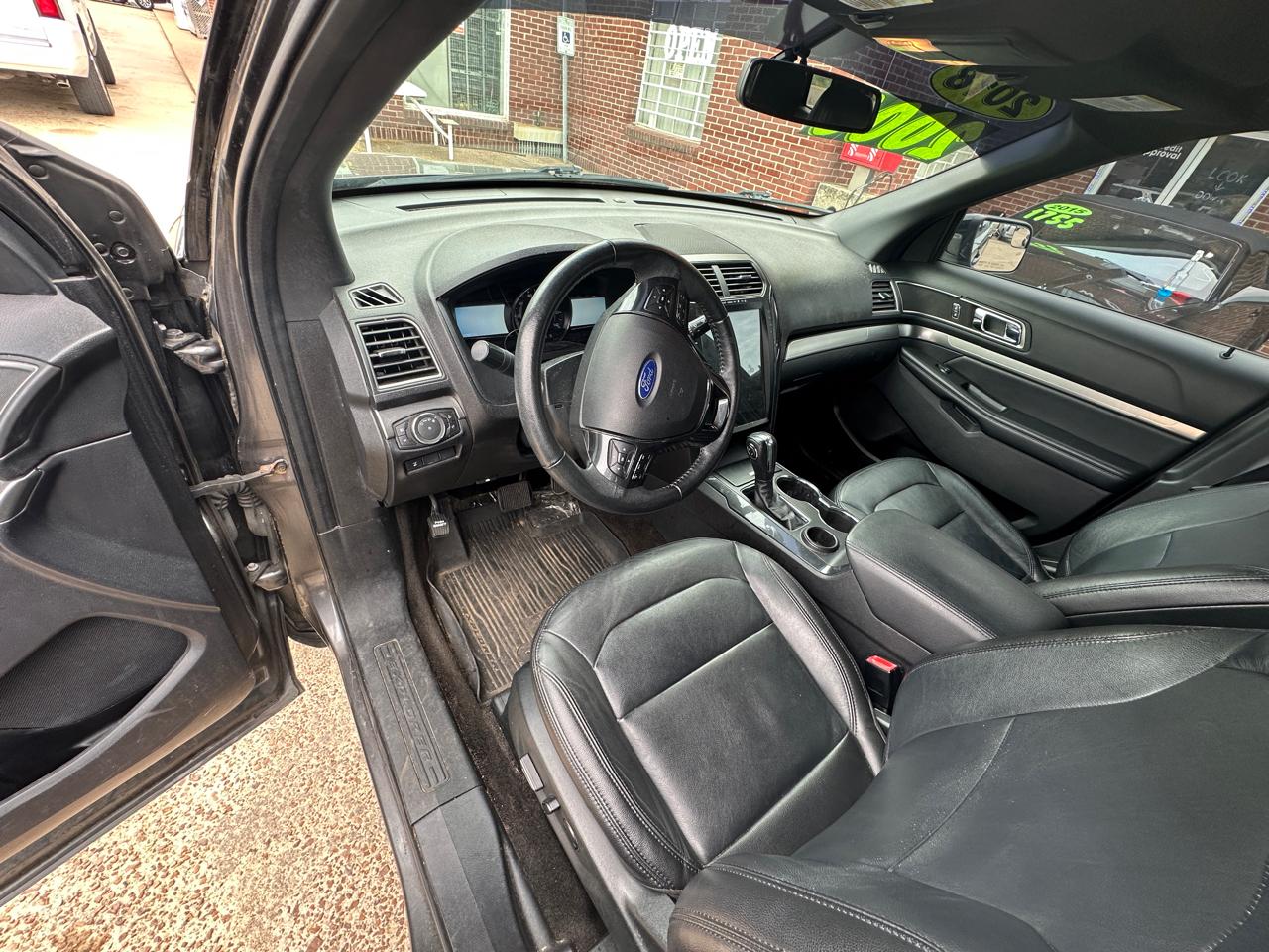 Ford Explorer XLT FWD 2018