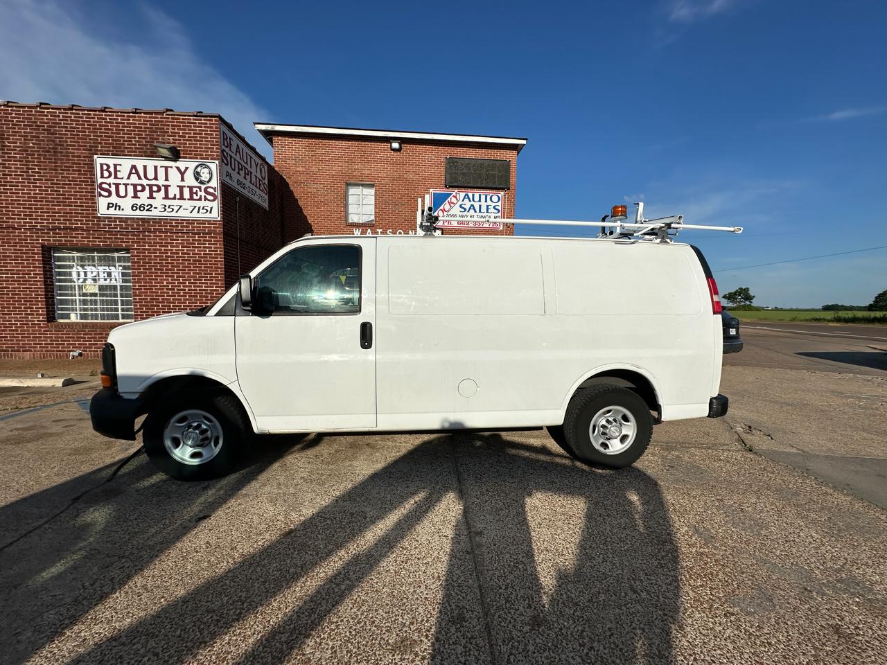 Chevrolet Express Cargo Van RWD 2500 135" 2016