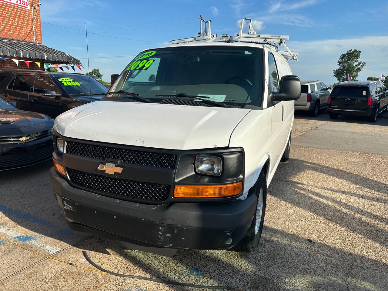 Chevrolet Express Cargo Van RWD 2500 135" 2016