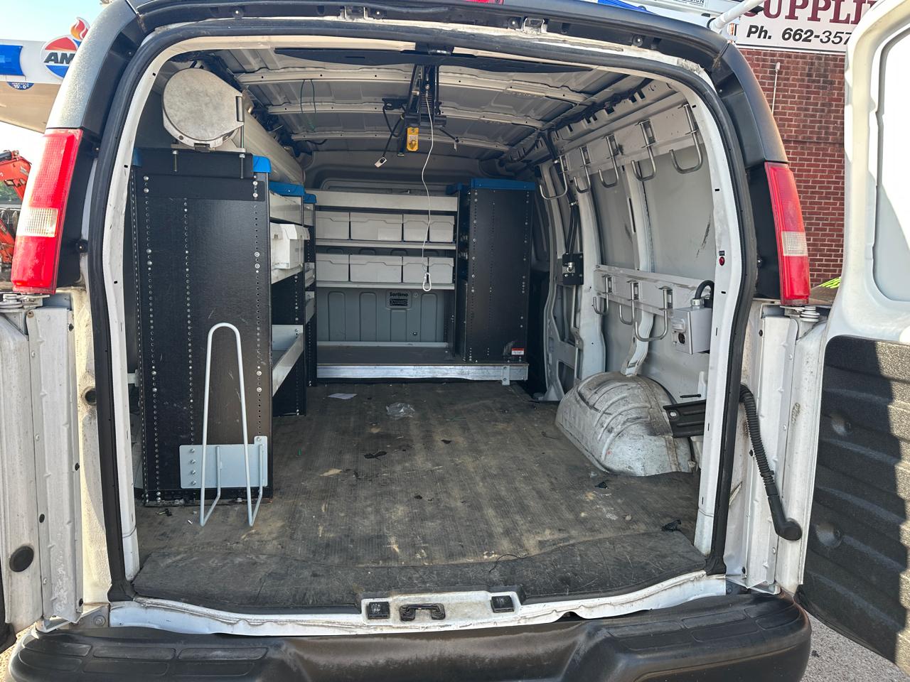 Chevrolet Express Cargo Van RWD 2500 135" 2016