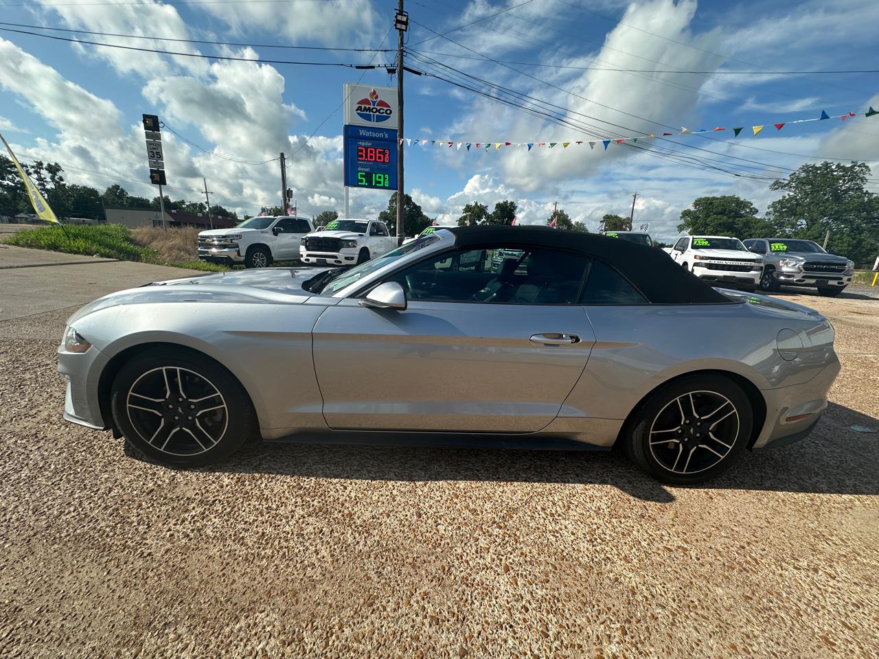 Ford Mustang EcoBoost Convertible 2021