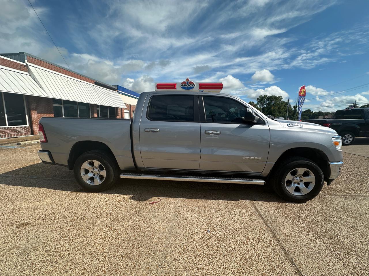 RAM 1500 Big Horn/Lone Star 4x4 Crew Cab 5'7" Box 2019