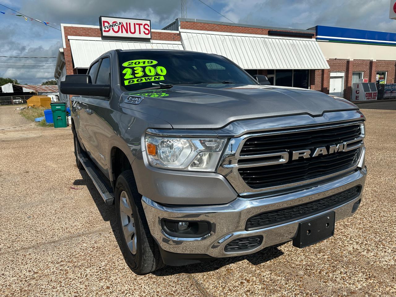 RAM 1500 Big Horn/Lone Star 4x4 Crew Cab 5'7" Box 2019