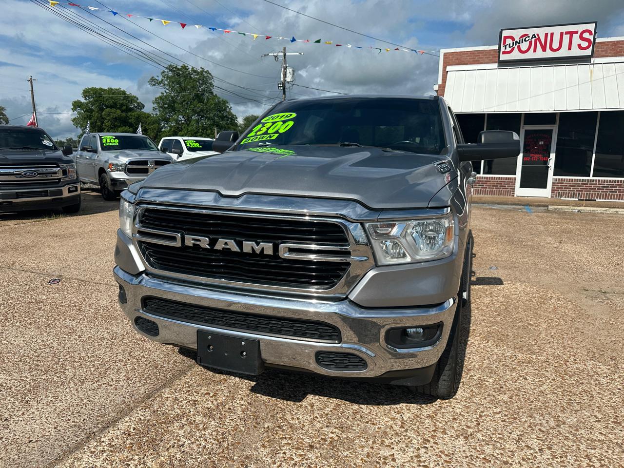 RAM 1500 Big Horn/Lone Star 4x4 Crew Cab 5'7" Box 2019