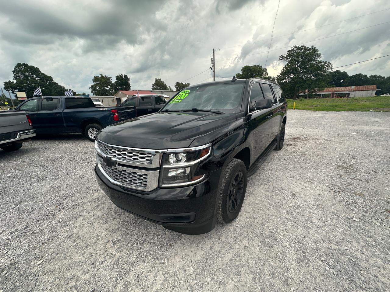 Chevrolet Suburban 2WD 4dr LT 2020