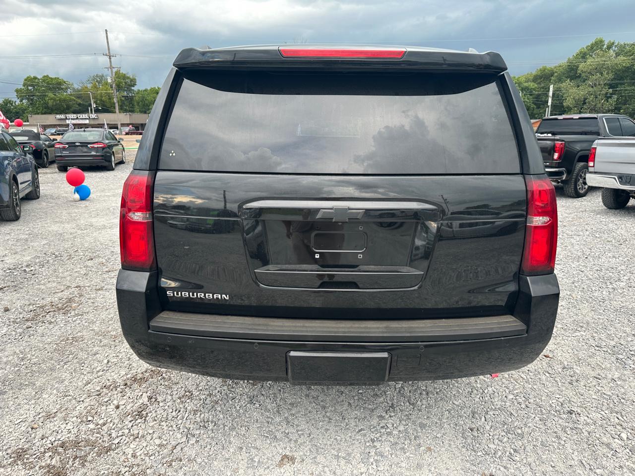 Chevrolet Suburban 2WD 4dr LT 2020