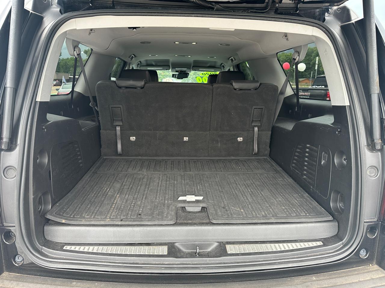 Chevrolet Suburban 2WD 4dr LT 2020