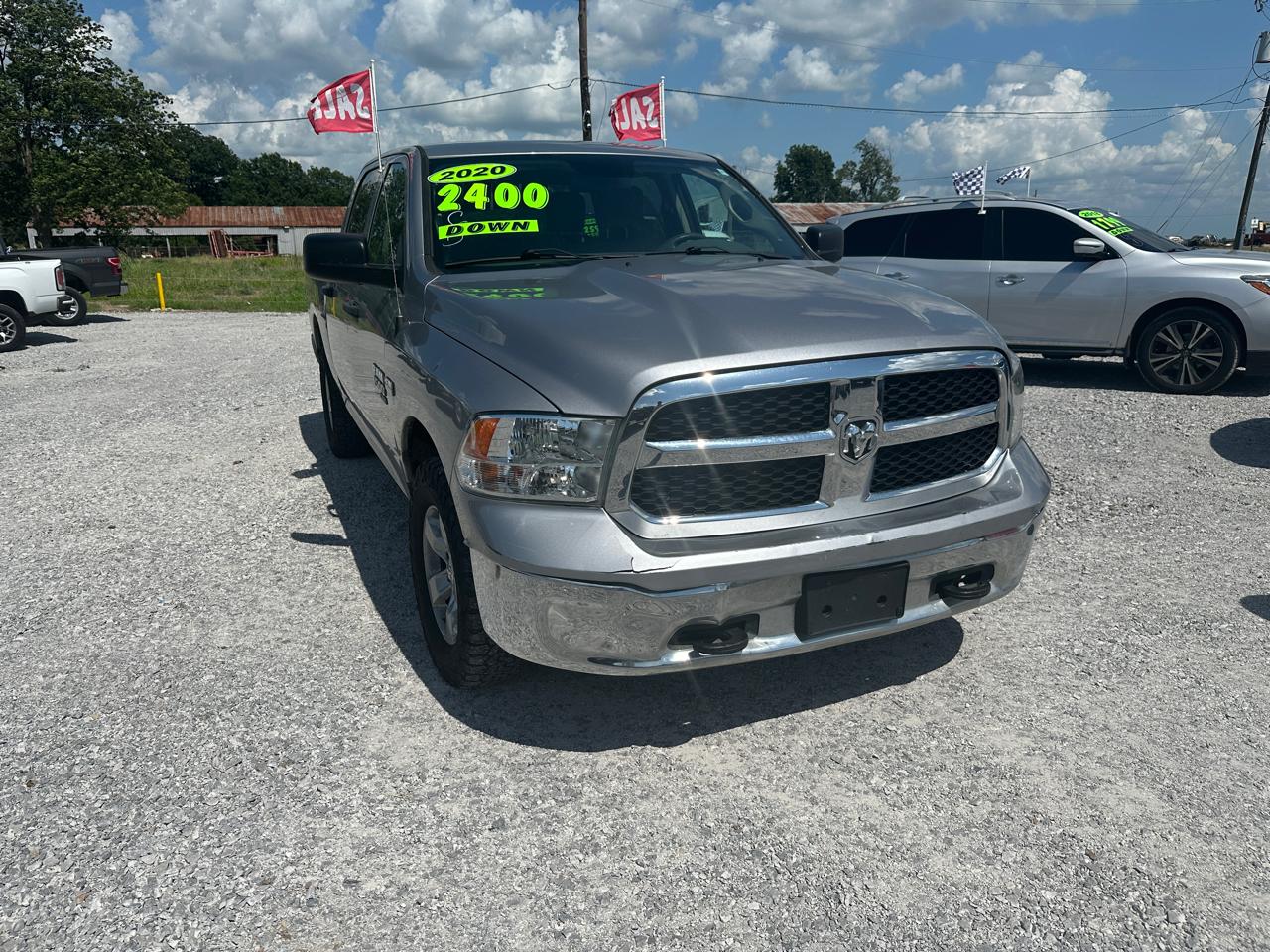 RAM 1500 Classic Tradesman 4x4 Crew Cab 5'7" Box 2020