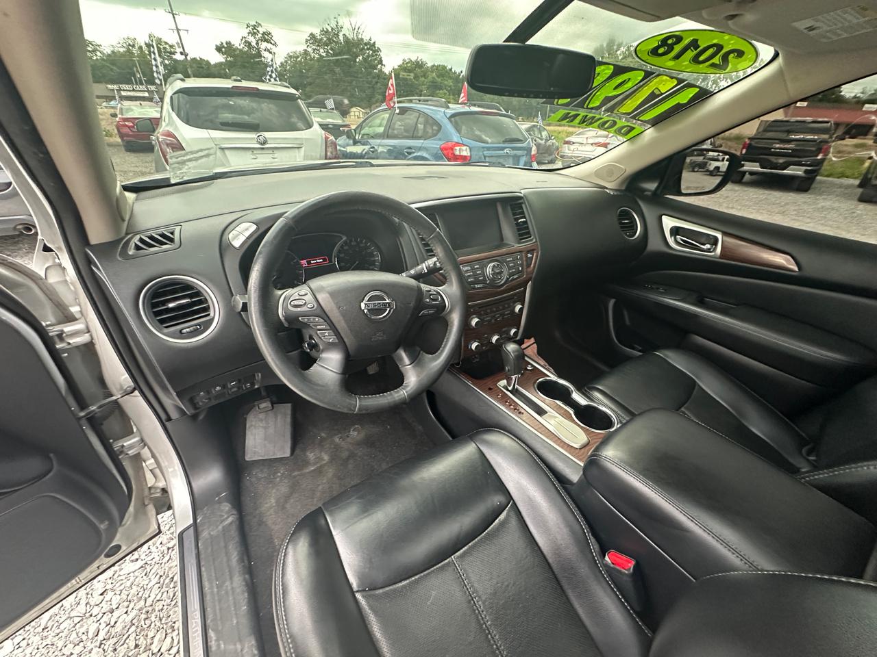Nissan Pathfinder FWD Platinum 2018