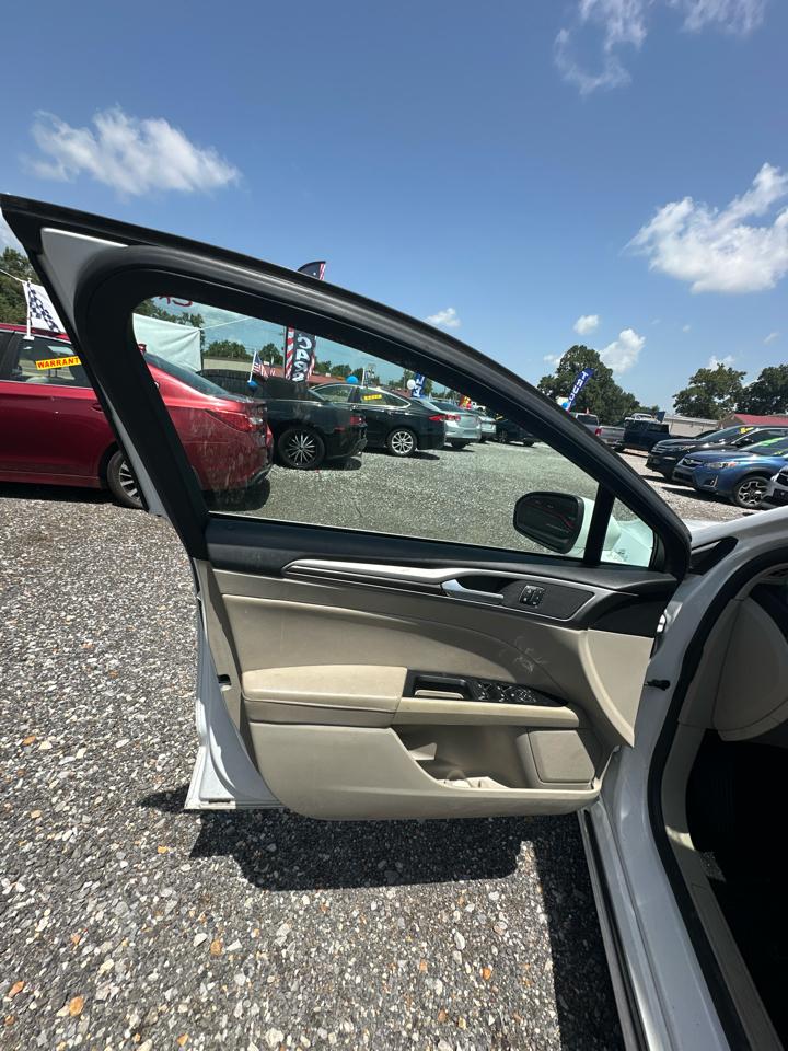 Ford Fusion SEL FWD 2019